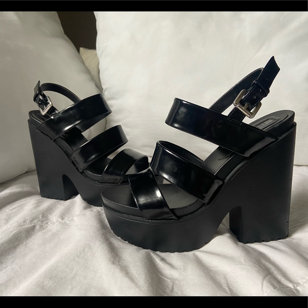 Platform heels